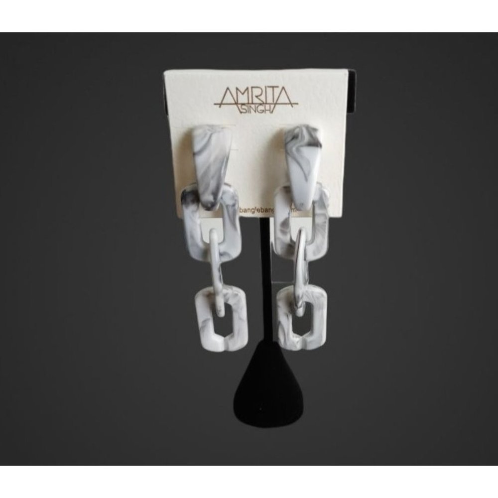 Amrita Singh Parker Grey Resin Link Earring  New with Tags